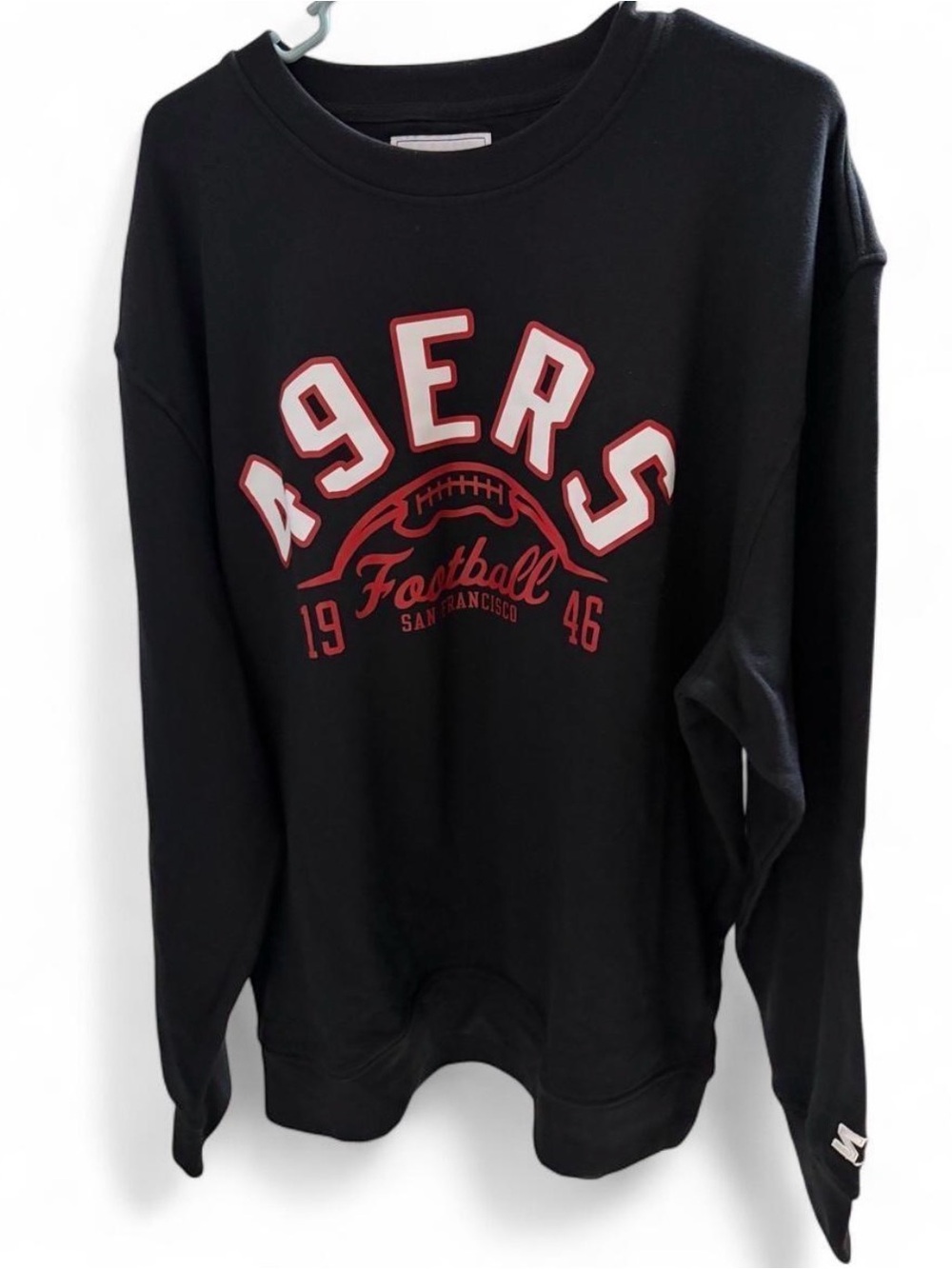 New with tags San Francisco 49ers Starter crewneck sweatshirt, size XL.